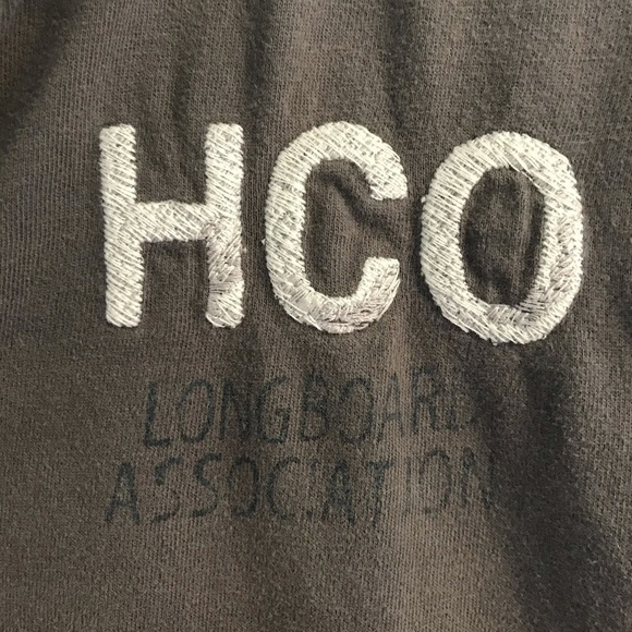 Hollister men’s polo with graphic - Picture 4 of 4